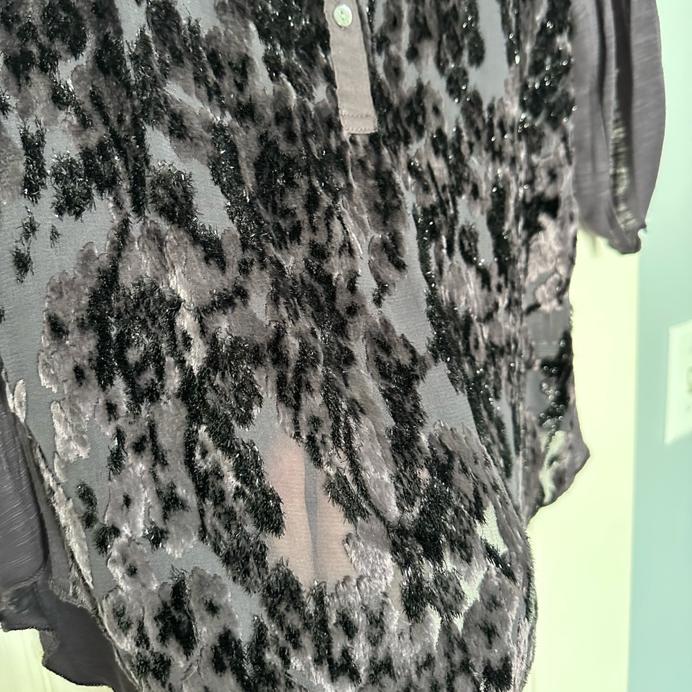 Anthropologie Top - Picture 4 of 10